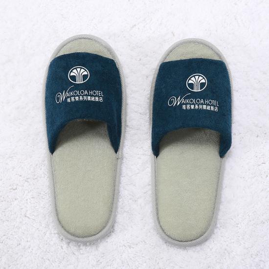 Bathroom slippers